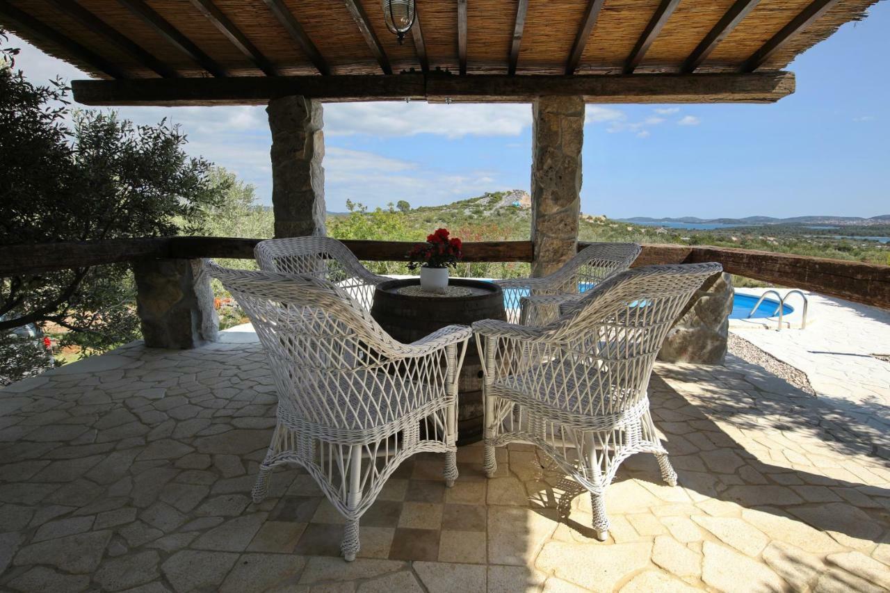 Holiday Home Petar Drage Ngoại thất bức ảnh